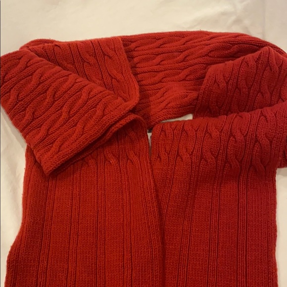 SOLD on D ❌ CLUB MONACO 100” long chunky deep red wool scarf - Picture 5 of 6